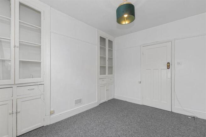 Lounge 1.1.jpg