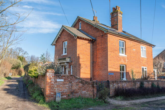 Characterful 3 Bedroom Home For Sale