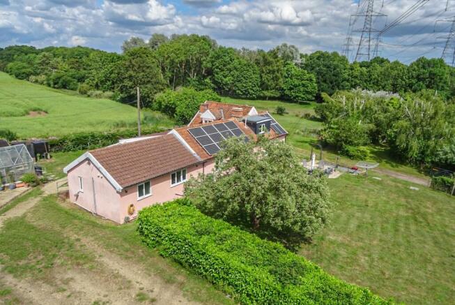 4 Bedroom Equestrian for Sale