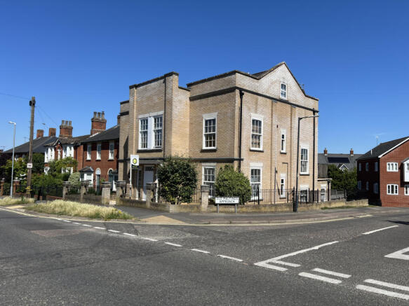 2 Bedroom Flat for Sale