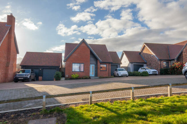 A Modern Two-Bedroom Detached Bungalow In Ufford