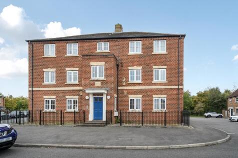 Warbler Close, Fairford Leys, HP19