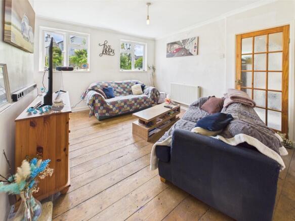 CAM03974G0-PR0151...