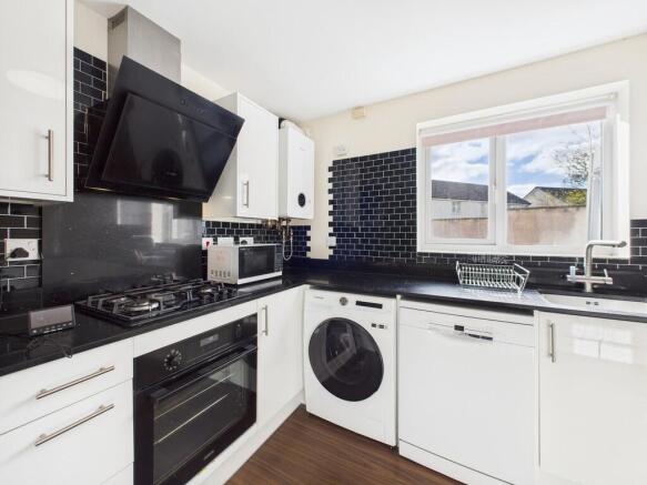 CAM03974G0-PR0221...