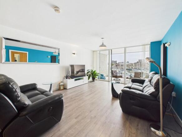 CAM03974G0-PR0190...