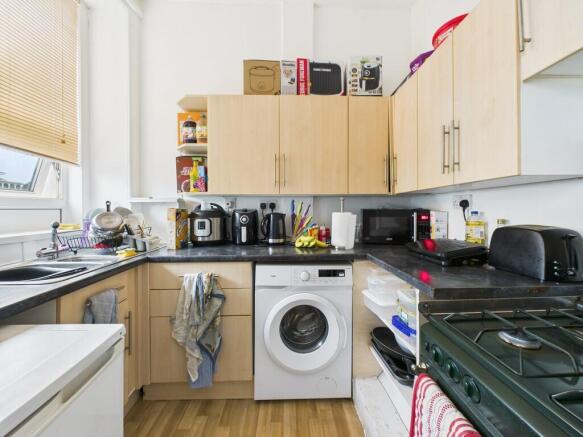 CAM03974G0-PR0222...