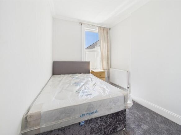 CAM02089G0-PR0482...