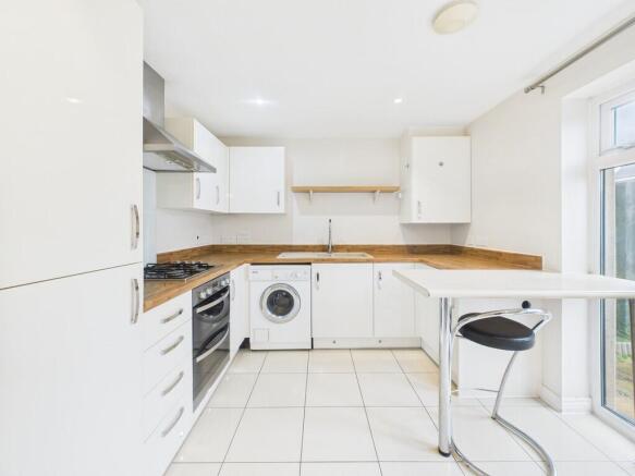 CAM03974G0-PR0242...