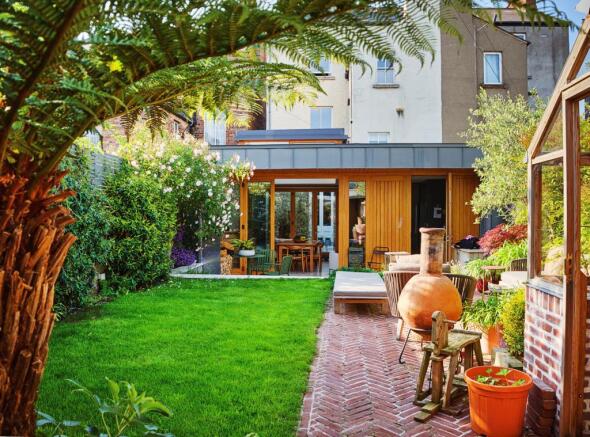 Rear Gdn & Elevation