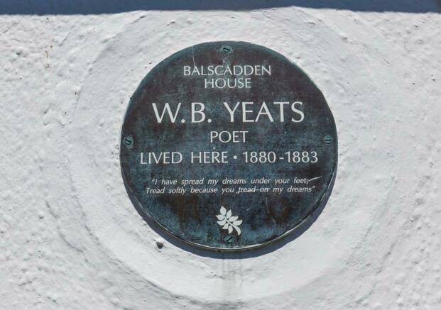 Plaque