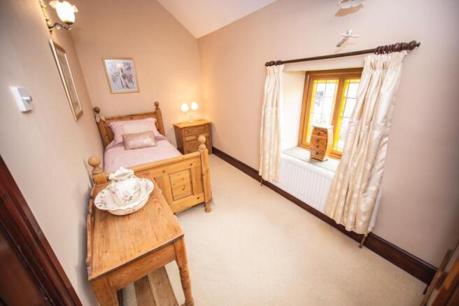 4 Bedroom Detached House For Sale In Milton Barn Wath Road