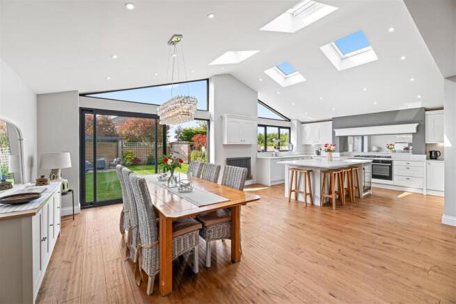 Kitchen/Dining Room