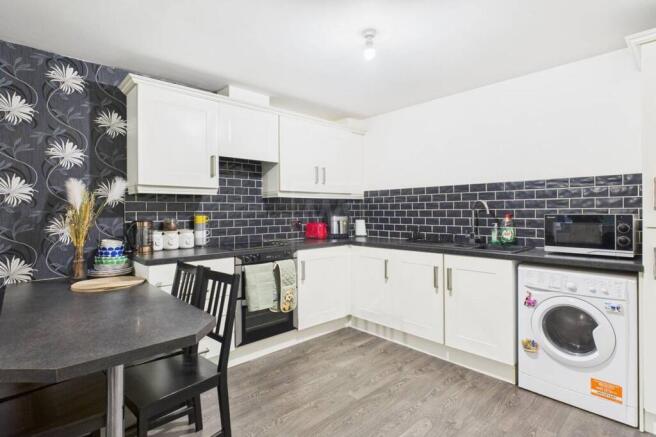 Kitchen/Dining Space