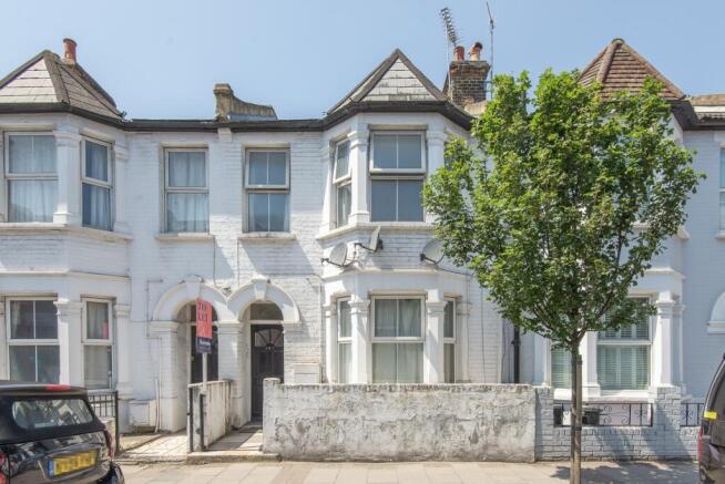 First-Floor-Flat-...