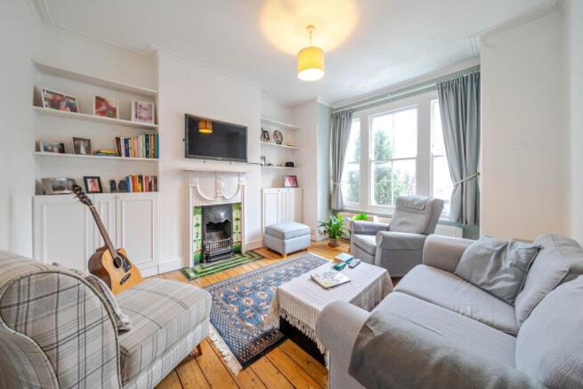 1380334-6-690de84...