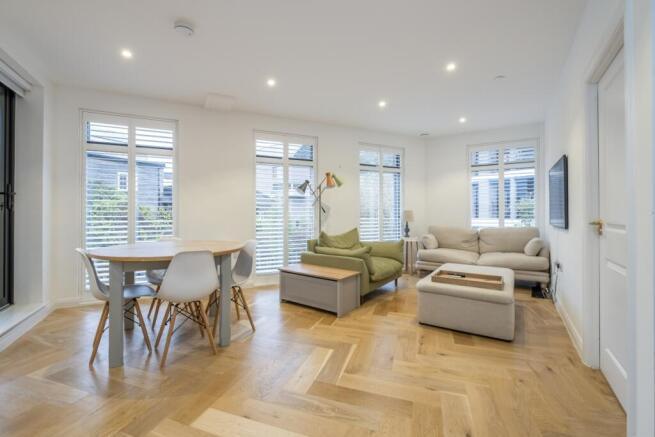 Flat-1-9D-Ravensb...