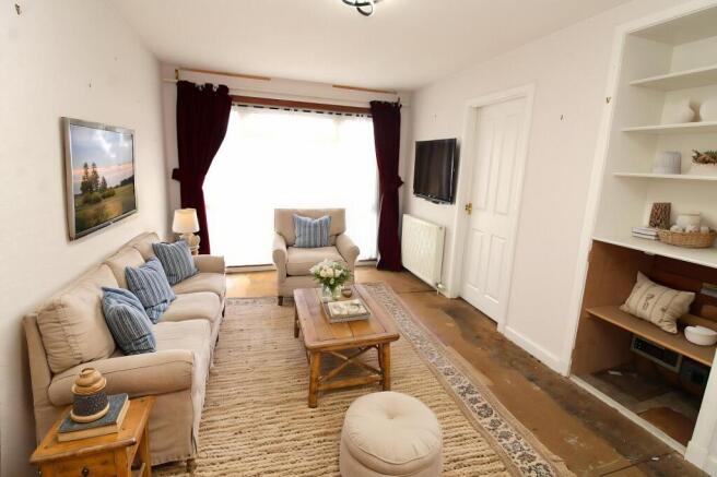 Lounge - STAGED
