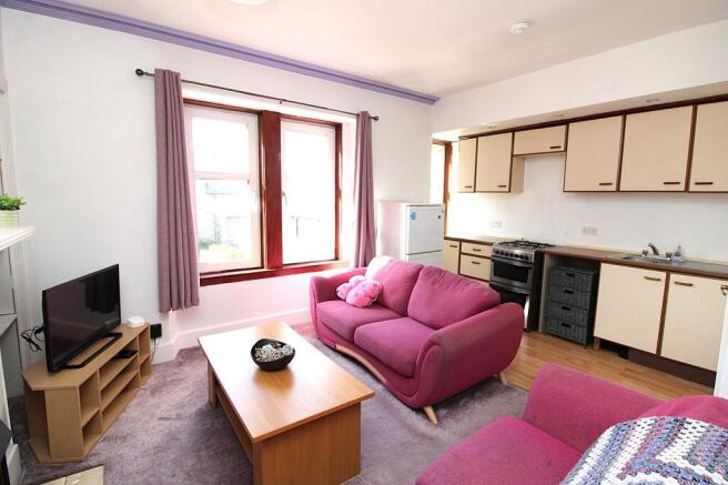 Lounge/Kitchen