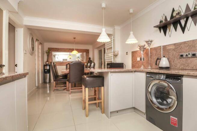Kitchen/Breakfast