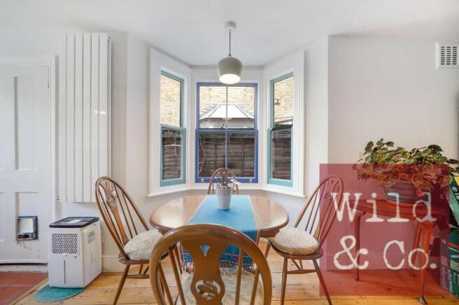 Roding Road - vKSyZ3DnFW9CZHDevCpr.jpg