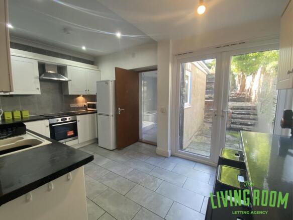 15S Kitchen