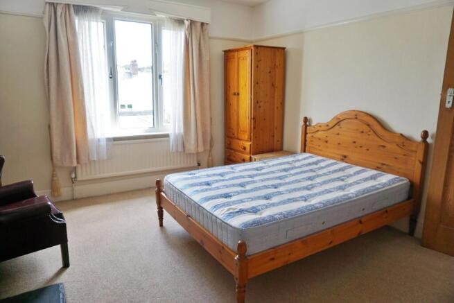 House1_Bedroom2b