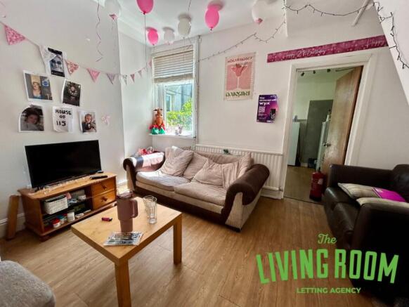 Lounge 2