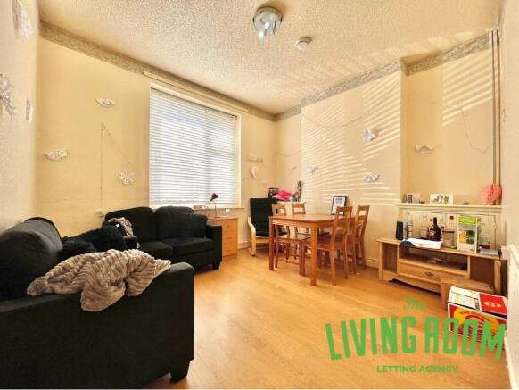 lounge 2