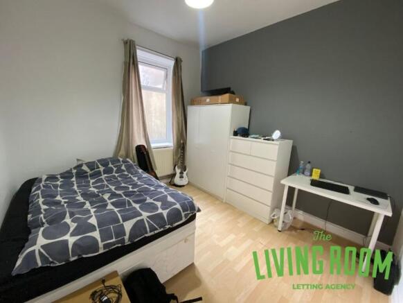 bedroom (2)