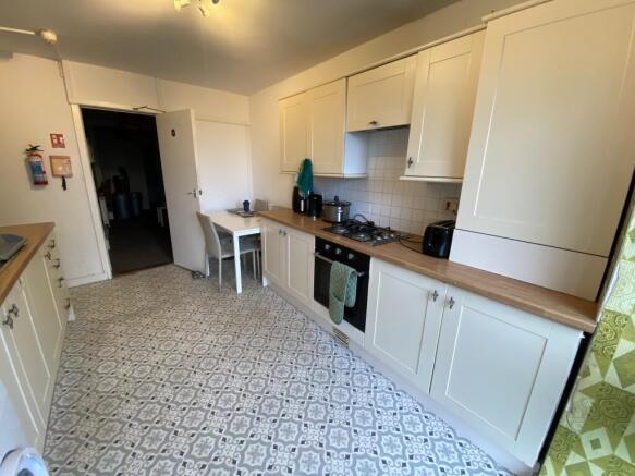 Kitchen b
