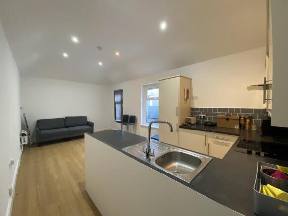 LoungeKitchen-angle1