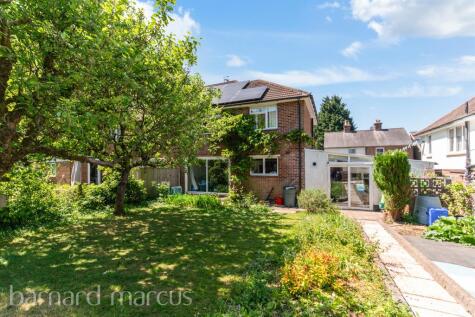 Barfields, Bletchingley, Redhill