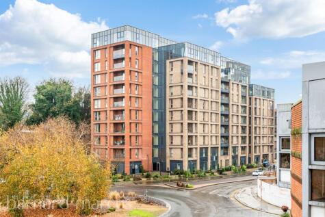 Marketfield Way, Redhill