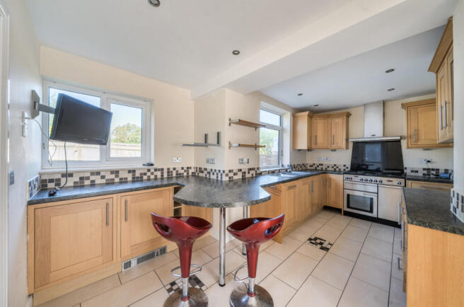 1333057-20-689320...