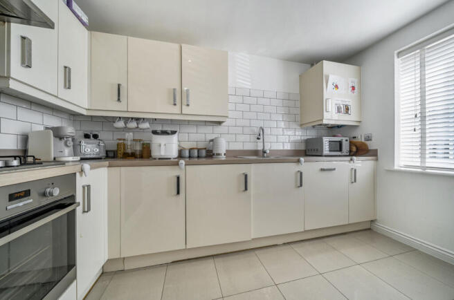 1354656-8-68cd6ab...