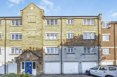 Luton Road, Dunstable, Bedfordshire