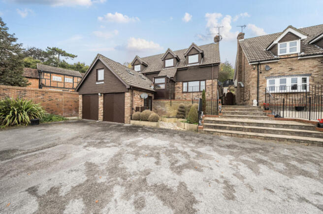 1364643-1-68ee6fb...