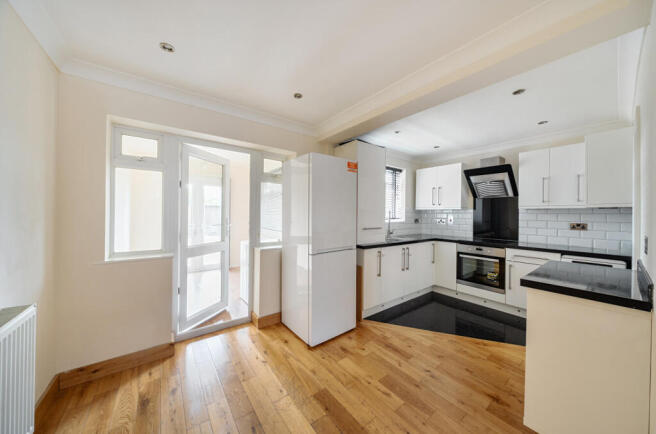 1374874-9-6904ab6...