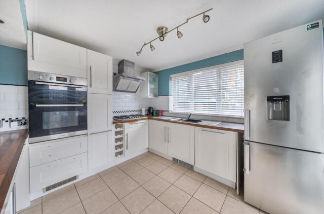 1375053-3-6908b83...