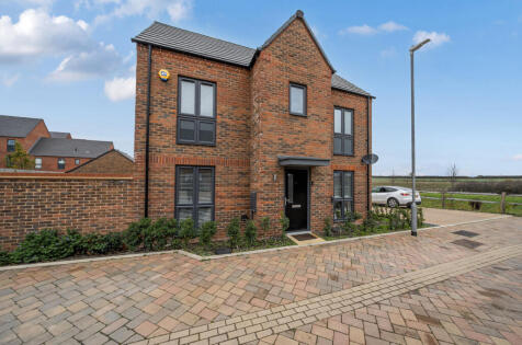 Holly Lane, Houghton Regis, Dunstable