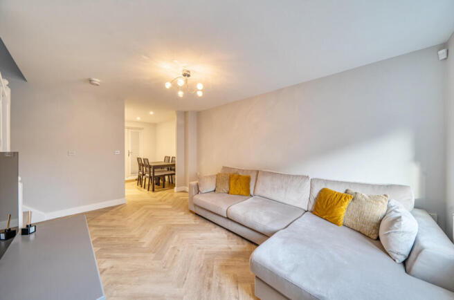 1386265-4-6936e01...