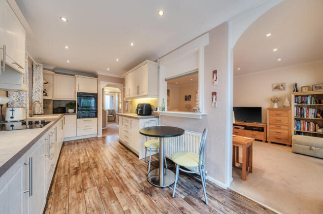 1387194-9-6936cd6...