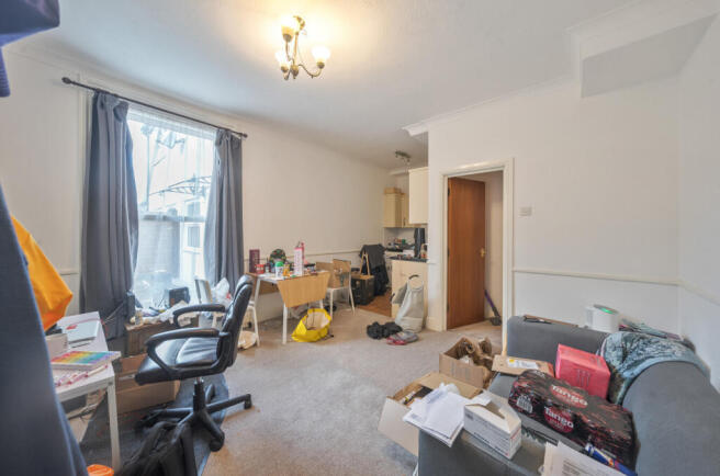 1395473-12-694bc8...