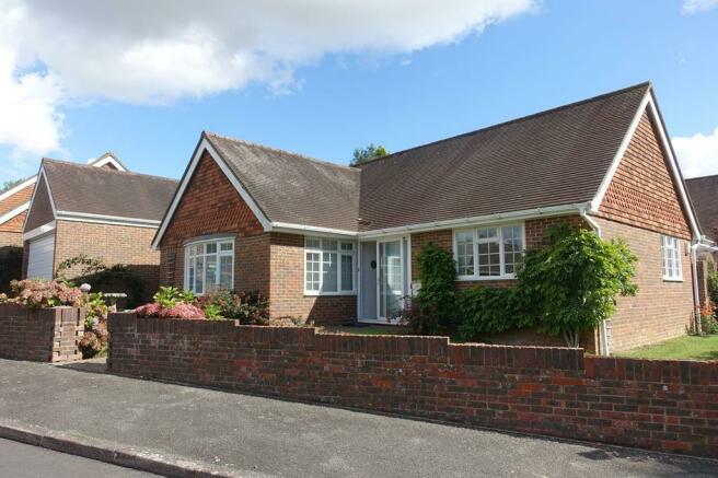 2 Bedroom Detached Bungalow