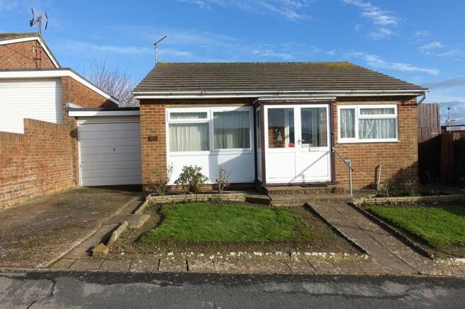 1 Bedroom Bungalow with Garage