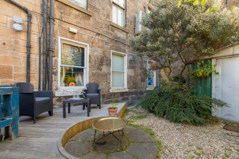 42B Carlyle Place, Edinburgh, EH7 5RY