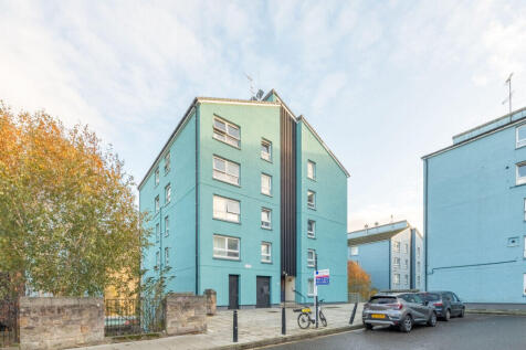 23/13 Viewcraig Street, Holyrood, EH8 9UJ