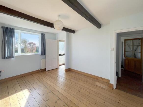 Sitting Room.JPG