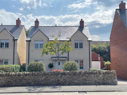 Glass House Road, Mickleton