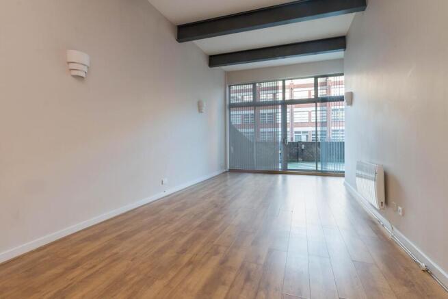Living Room/Dining Area